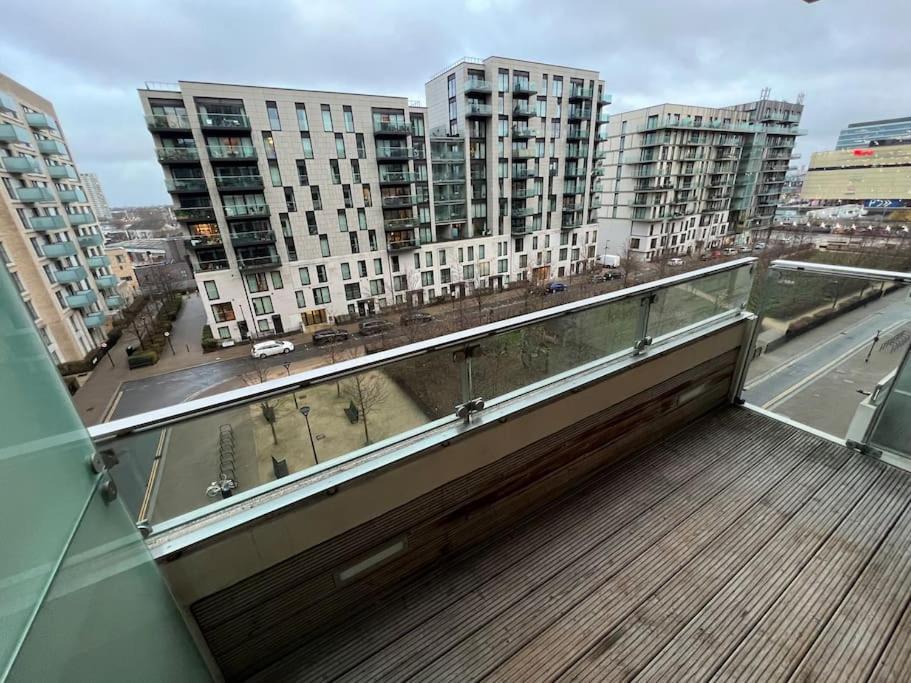 Ferienwohnung Modern 2 Bed - Olympic Park Stratford London Exterior foto