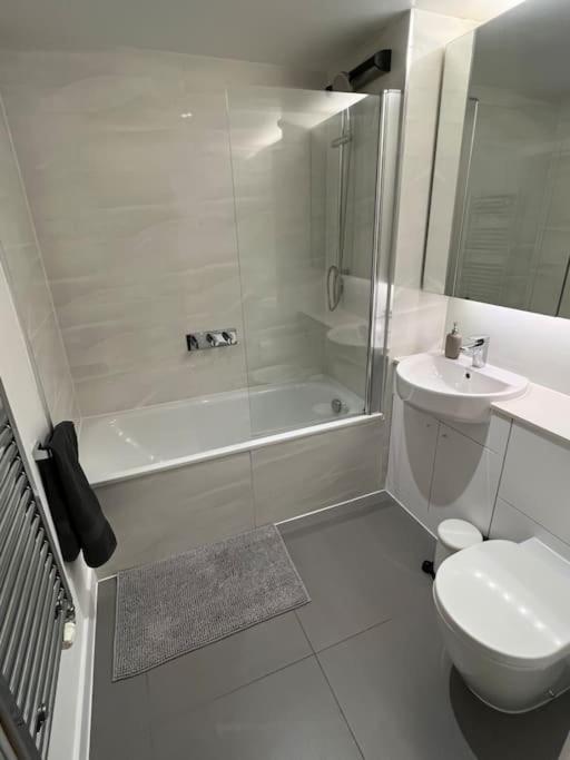 Ferienwohnung Modern 2 Bed - Olympic Park Stratford London Exterior foto