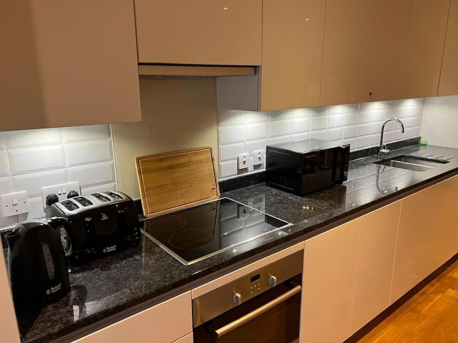 Ferienwohnung Modern 2 Bed - Olympic Park Stratford London Exterior foto